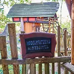 캠프장 Baumhaushotel - Geheime Welt Von Turisede - Kulturinsel Einsiedel *