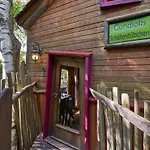 캠프장 Baumhaushotel - Geheime Welt Von Turisede - Kulturinsel Einsiedel Zentendorf