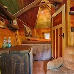 Baumhaushotel - Geheime Welt Von Turisede - Kulturinsel Einsiedel Zentendorf