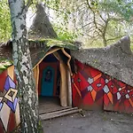 캠프장 Baumhaushotel - Geheime Welt Von Turisede - Kulturinsel Einsiedel Zentendorf