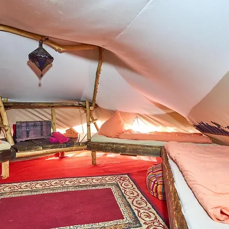Baumhaushotel - Geheime Welt Von Turisede - Kulturinsel Einsiedel Campsite
