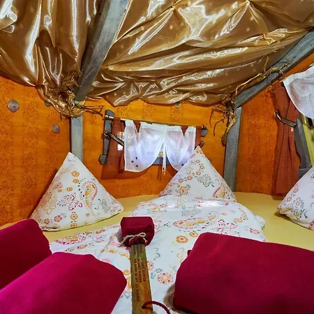 Campsite Baumhaushotel - Geheime Welt Von Turisede - Kulturinsel Einsiedel *