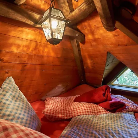 Campsite Baumhaushotel - Geheime Welt Von Turisede - Kulturinsel Einsiedel Zentendorf