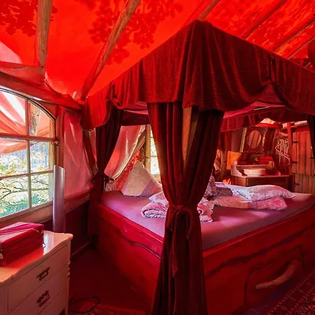 Baumhaushotel - Geheime Welt Von Turisede - Kulturinsel Einsiedel Zentendorf