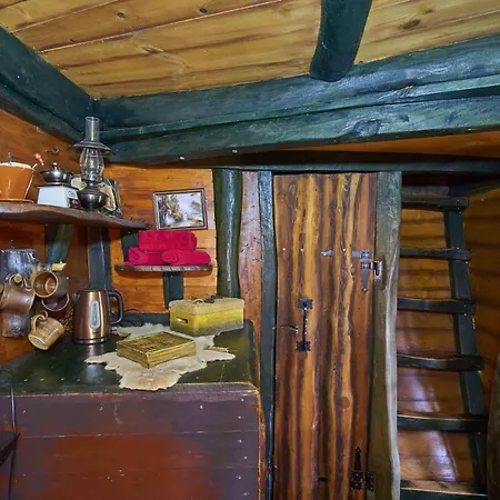 Baumhaushotel - Geheime Welt Von Turisede - Kulturinsel Einsiedel *