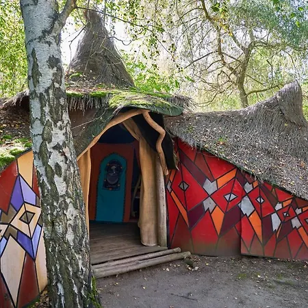 Campsite Baumhaushotel - Geheime Welt Von Turisede - Kulturinsel Einsiedel Zentendorf